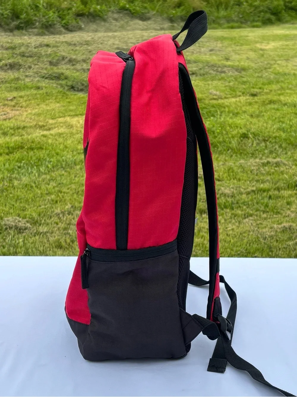 Nike Jordan Split Pack Backpack Large Red Black Jumpman Unisex School Gym Bag